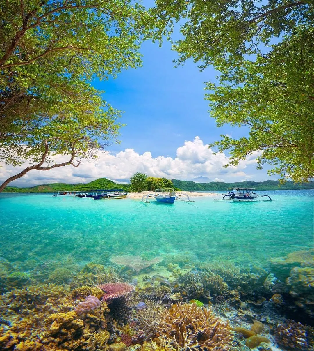 Pesona Lombok & Gili